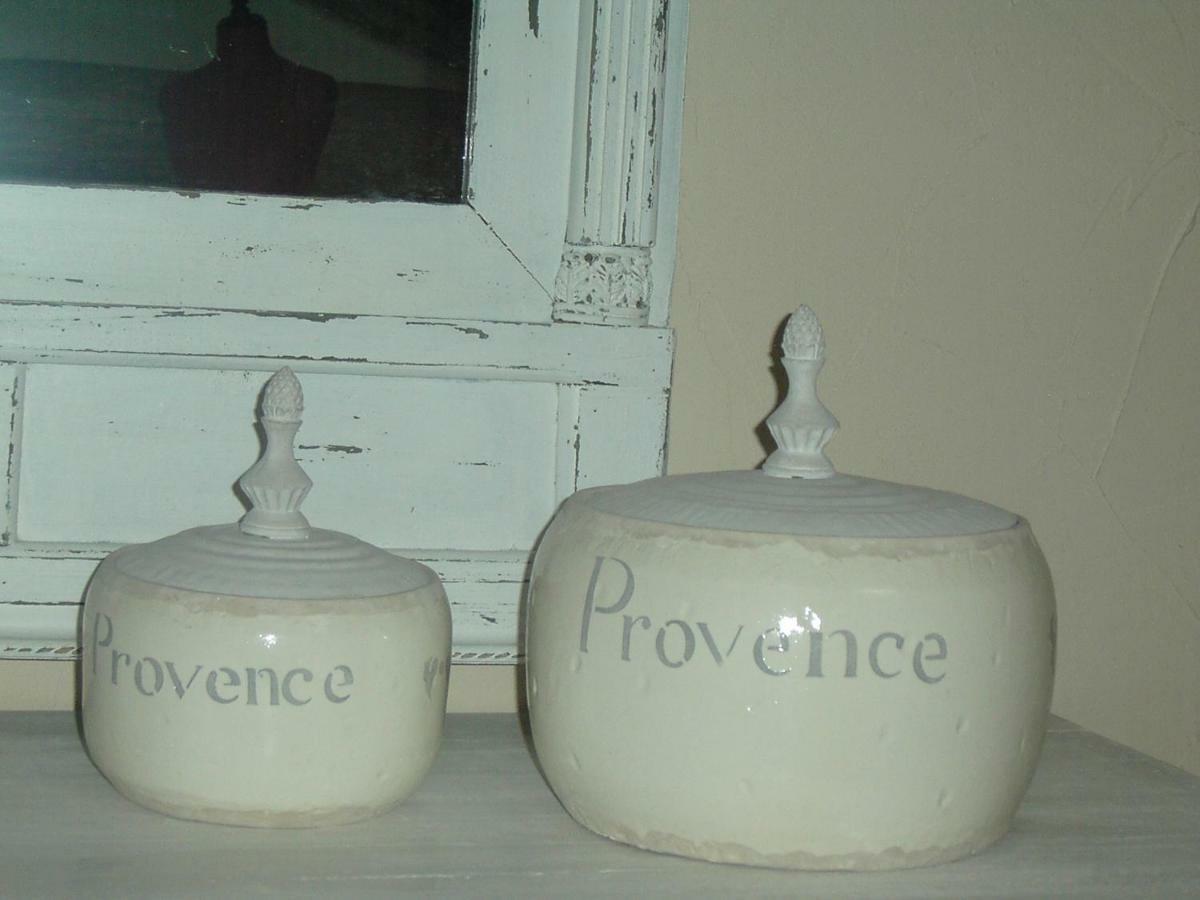 Mas De La Garance Acomodação com café da manhã Althen-des-Paluds Exterior foto